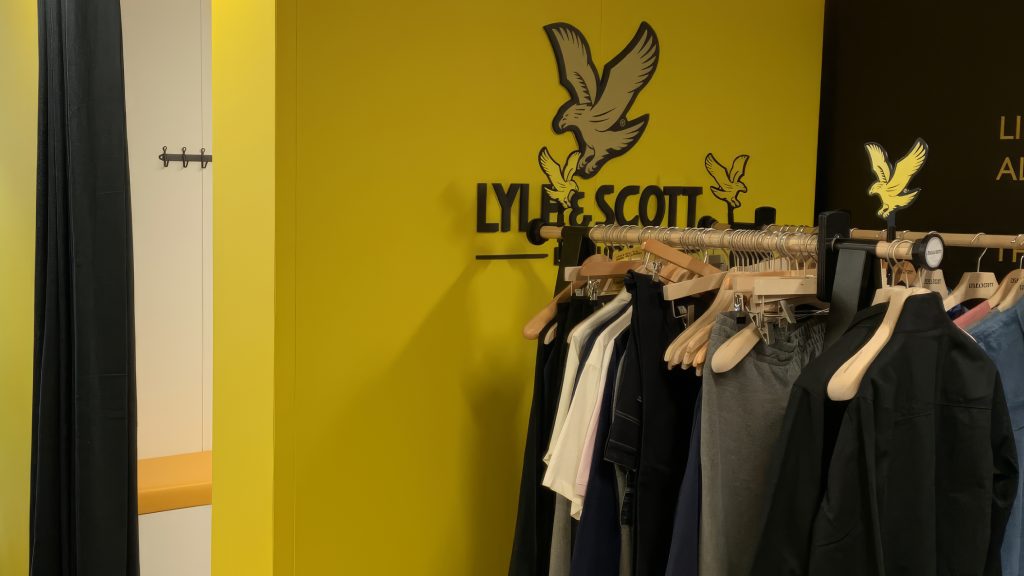 lyle_and_scott